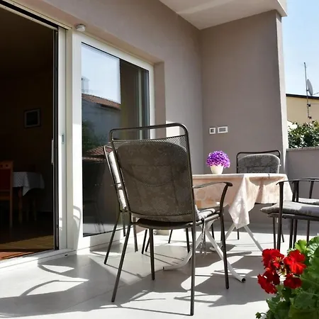 Appartement In Porec/istrien 10098 *